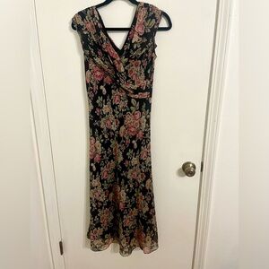 Vintage David Warren New York floral dress in perfect condition. Worn once.